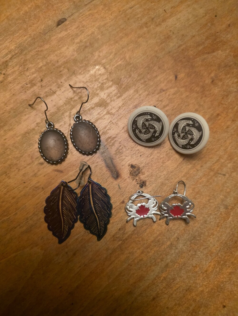 Lot Of 4 Pairs Of Costume Earrings Dolphins, Feathers, Crabs With Canadian Flags